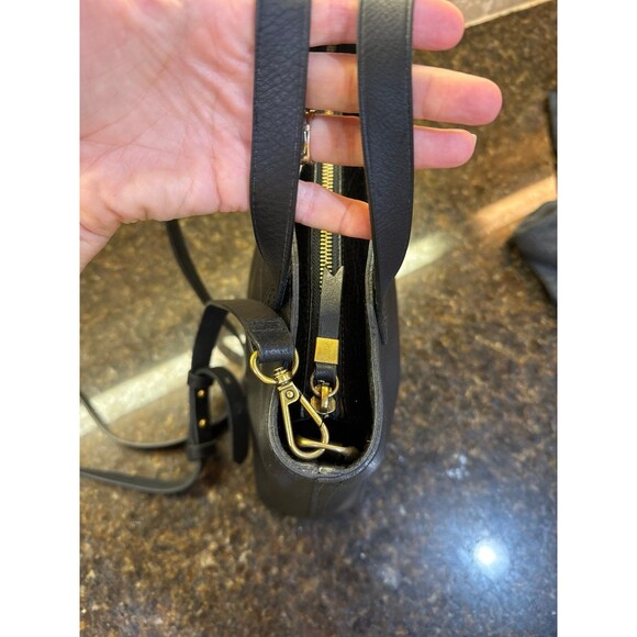 SOLD OUT Madewell The Transport Crossbody Black Leather Like New - Picture 8 of 12